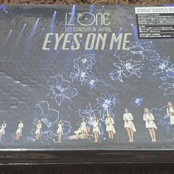 IZ*ONE 1st Concert in Japan 'Eyes On Me' DVD